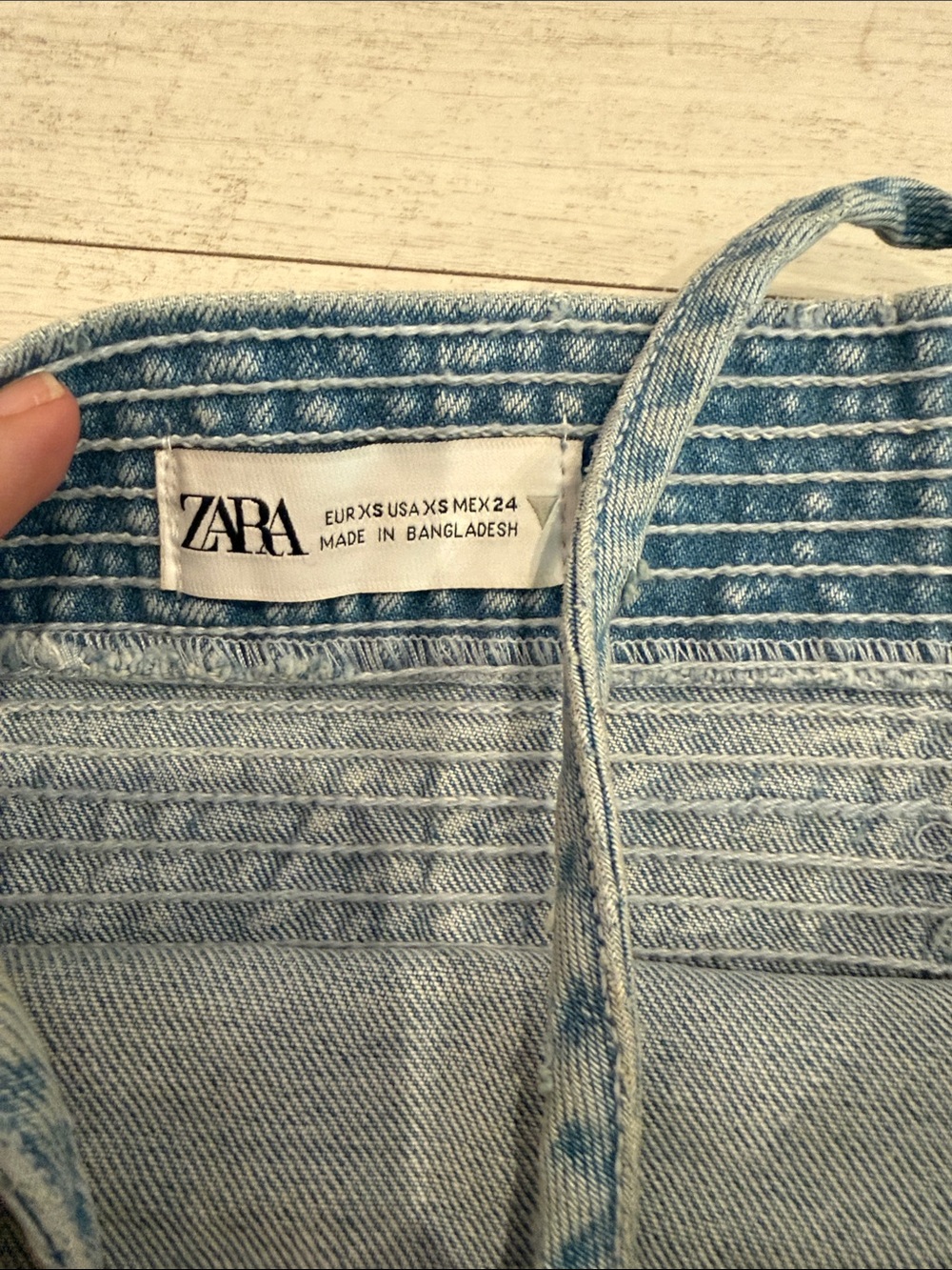 Zara Denim Dress - Picture 2 of 4